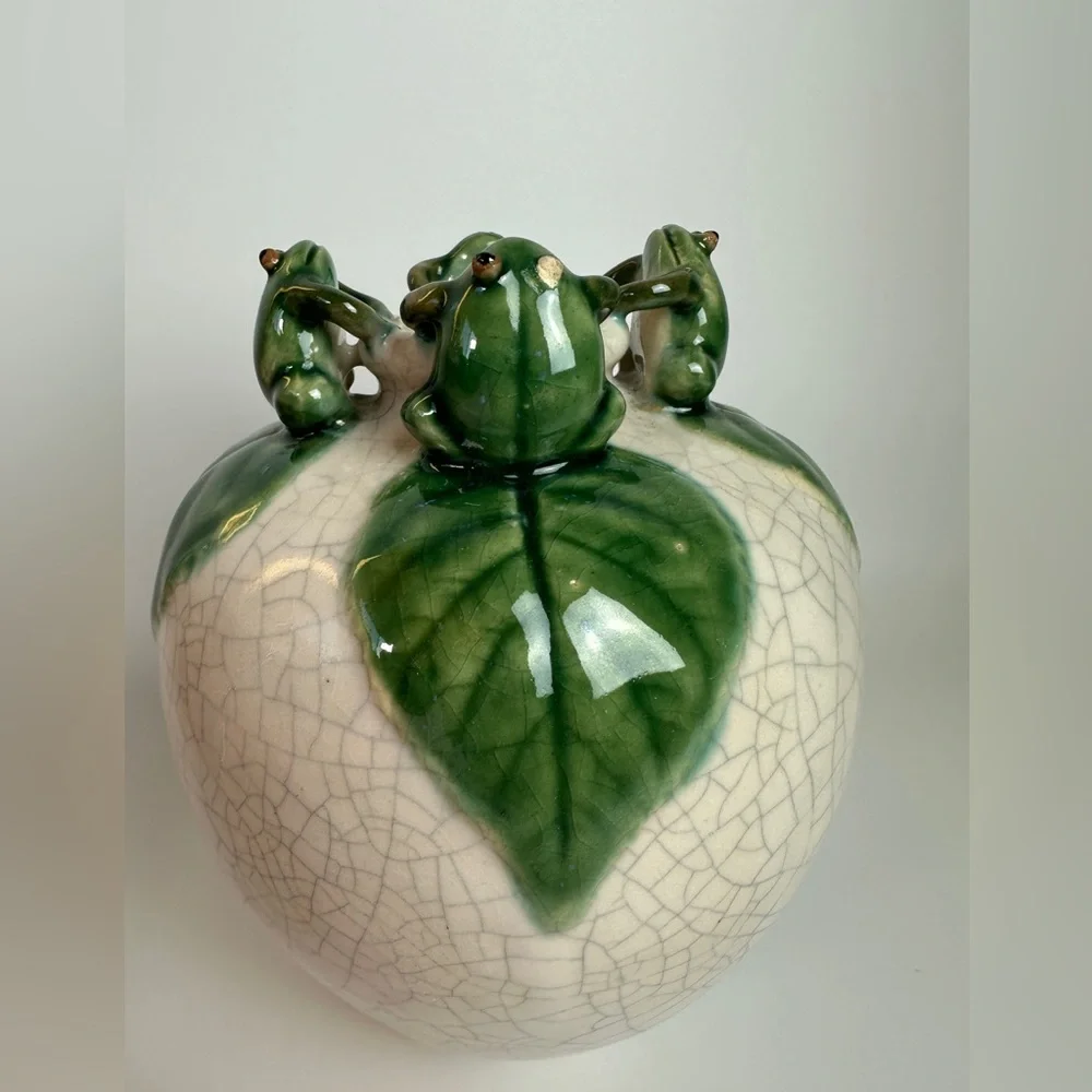 VTG Majolica Frog‎ Round Ceramic Art Pottery Vase